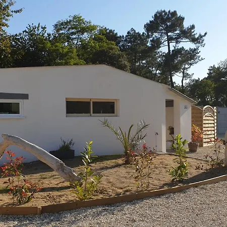 Gîte Les Mathes La Palmyre 2 à 4 pers, chèques vacances acceptés Extérieur photo